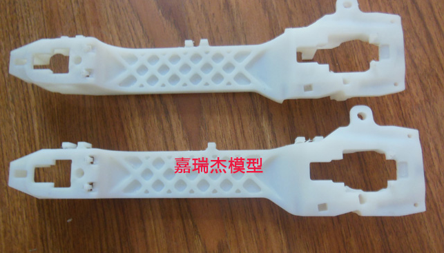 做手板模型時(shí)為什么要噴油呢？